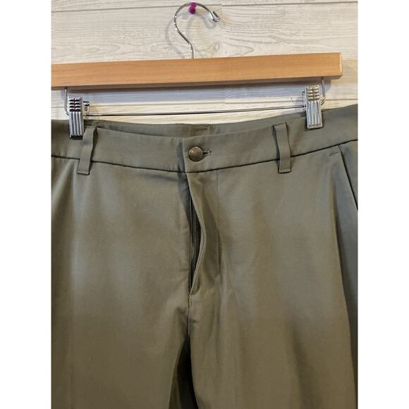 Lululemon MP26 Men’s Commission Classic-Fit Pant 28” – Size 31 Grey Sage - Picture 4 of 6